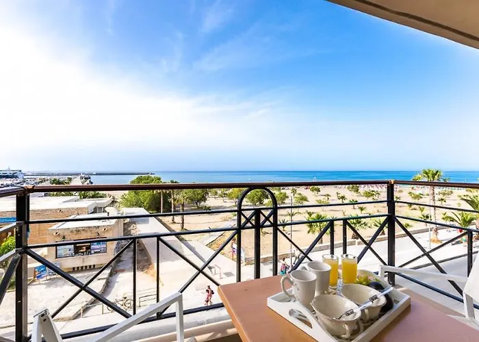 Hotel Aqua Marina Living 2*